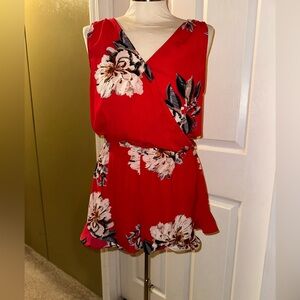 Small floral Entro romper with tie
